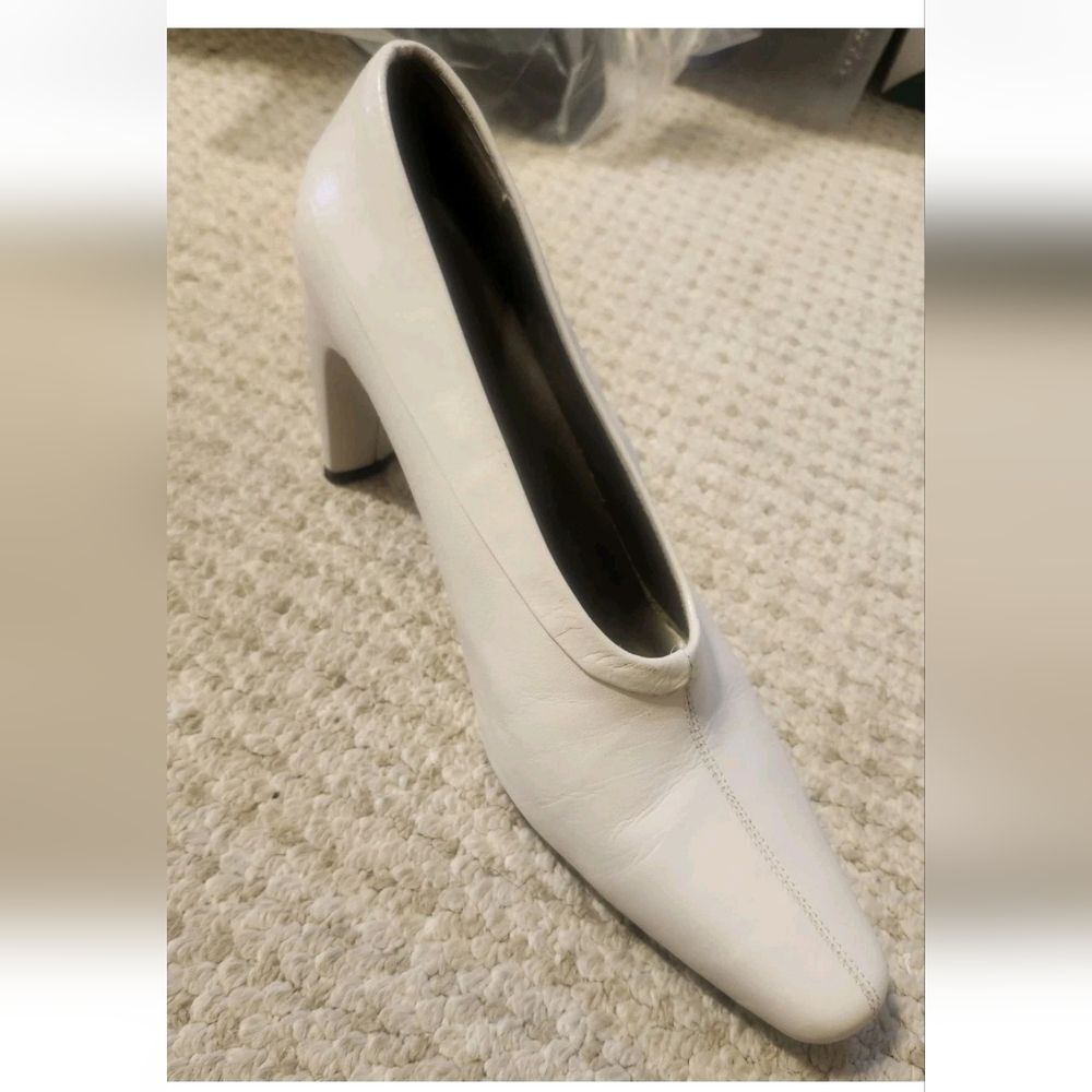 Vintage Mint Circa Early 90s BELLINI Ivory Leather Sculpted Heel Pumps sz.9/39 - Picture 7 of 10